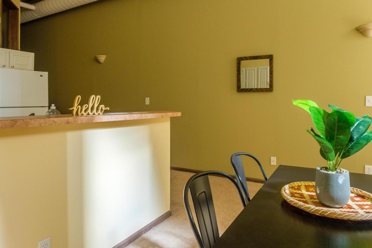 Walkable 1Br Apt Downtown By Frontdesk Appartamento Cleveland Esterno foto
